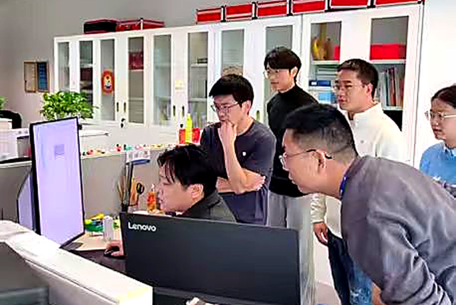北京嘉城恒业赴中海油上海分公司研究院开展 PVTsim 上机实操技术交流